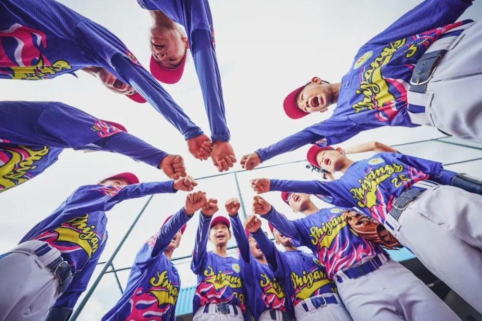 开云体育app-关于欢呼声此起彼伏,德国足球联赛火热开幕的信息