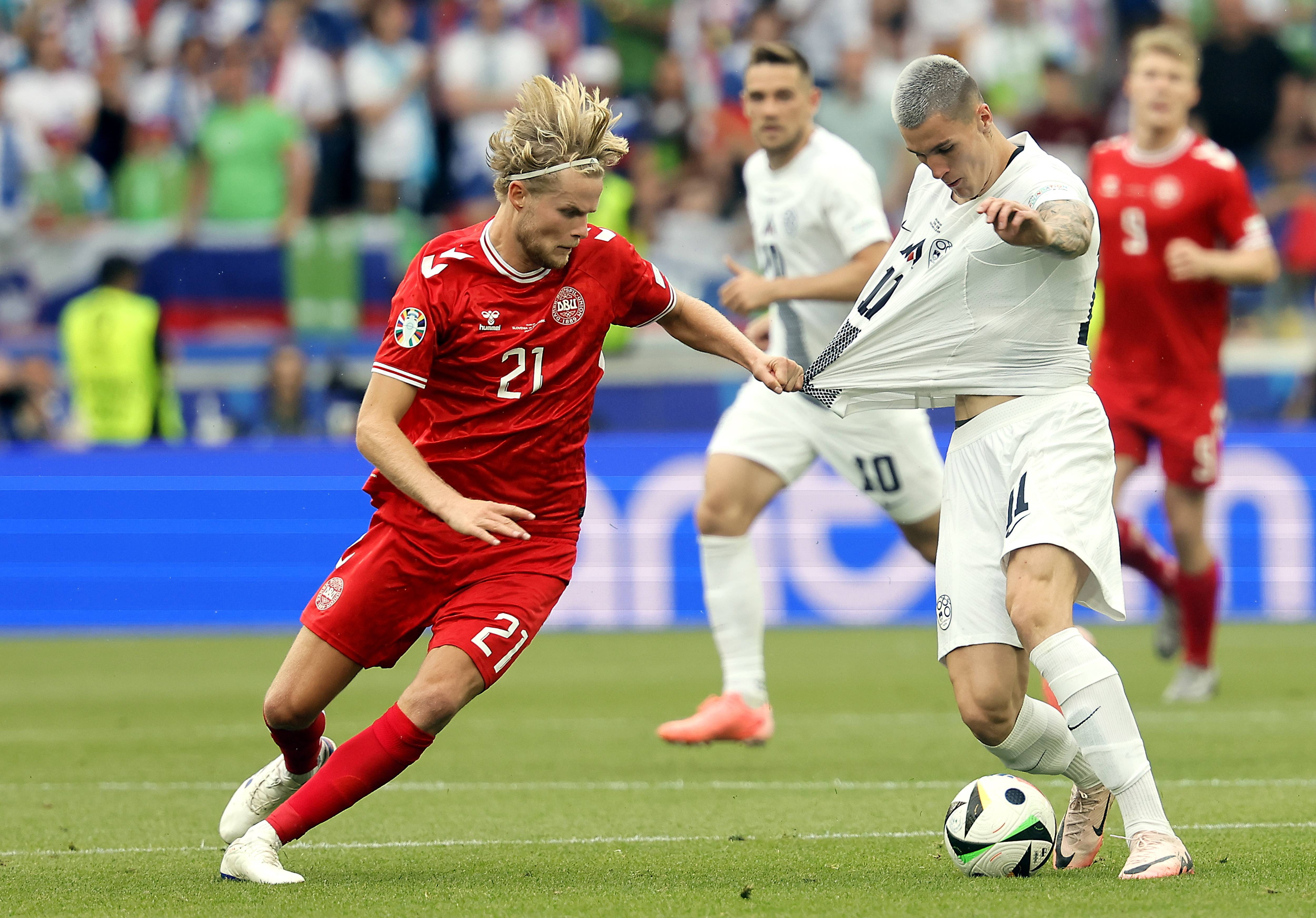 开云体育官方网站-包含德国队惨败法国,女子足球赛成焦点的词条