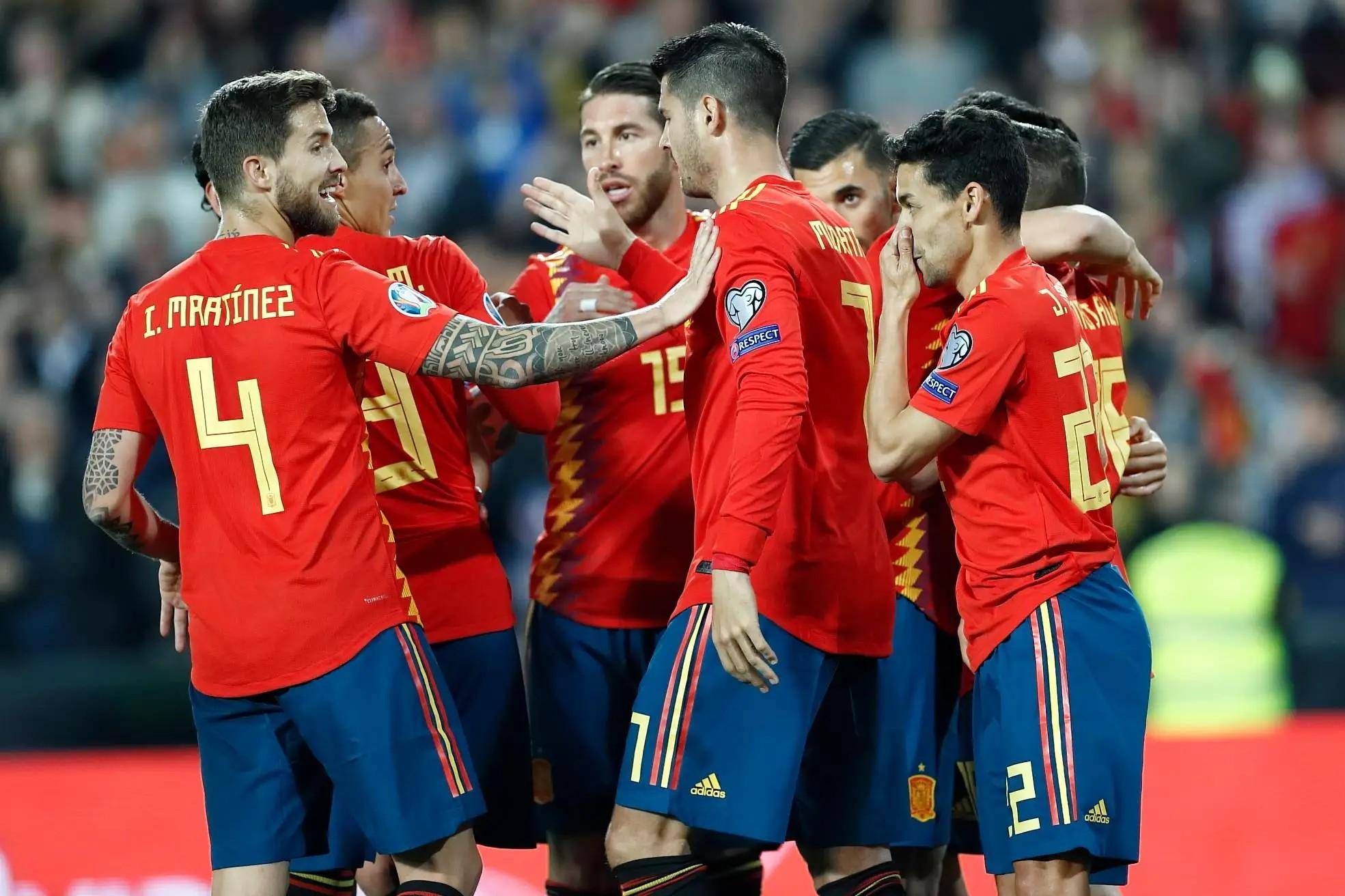 欧洲杯:法国大胜葡萄牙,德国不敌匈牙利 欧洲杯:法国大胜葡萄牙,德国不敌匈牙利