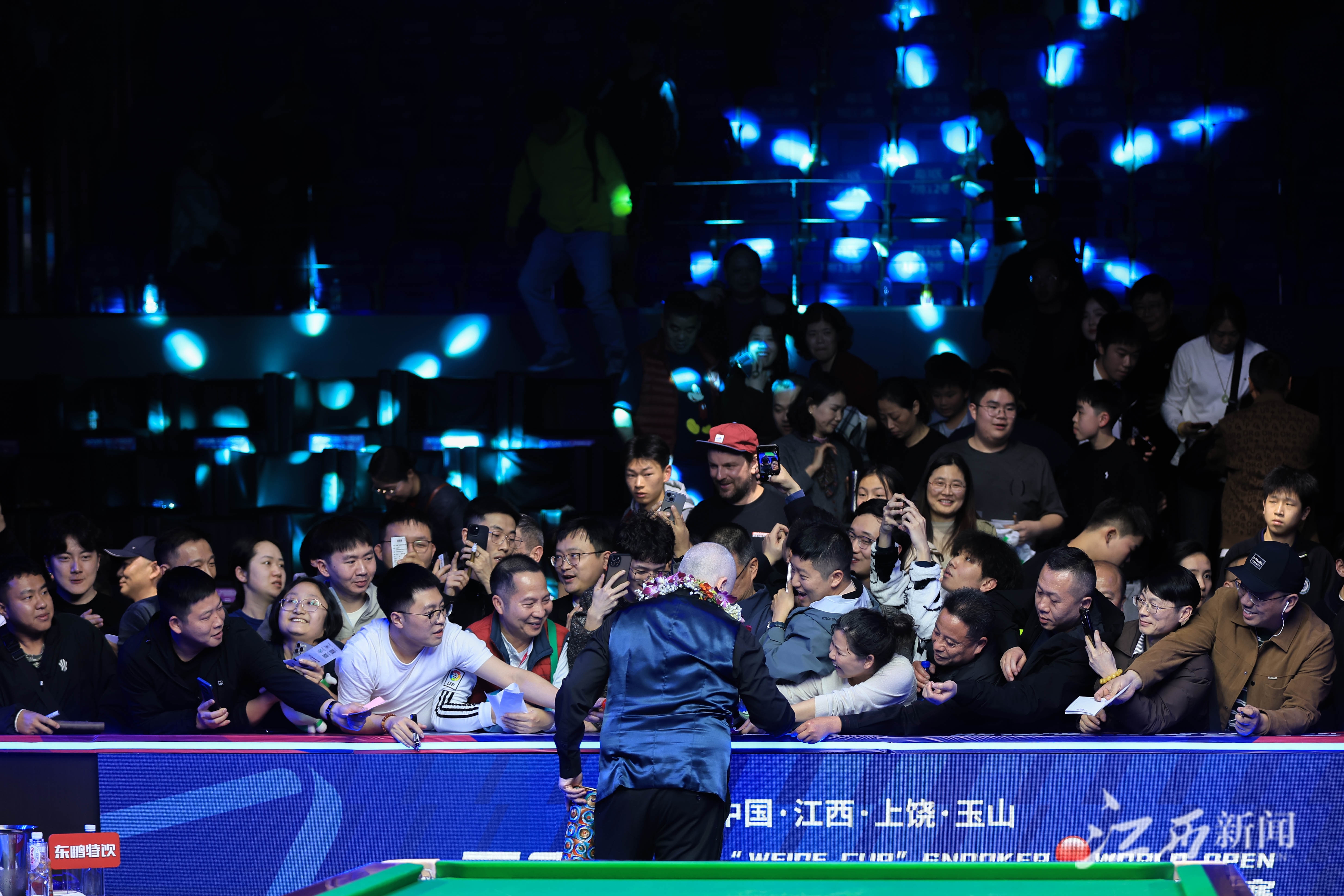 开云APP-比赛精彩纷呈，掀起观赏狂潮