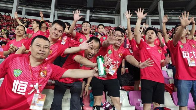 中国北京人和奋勇争先,成功挺进亚冠决赛 中国北京人和奋勇争先,成功挺进亚冠决赛