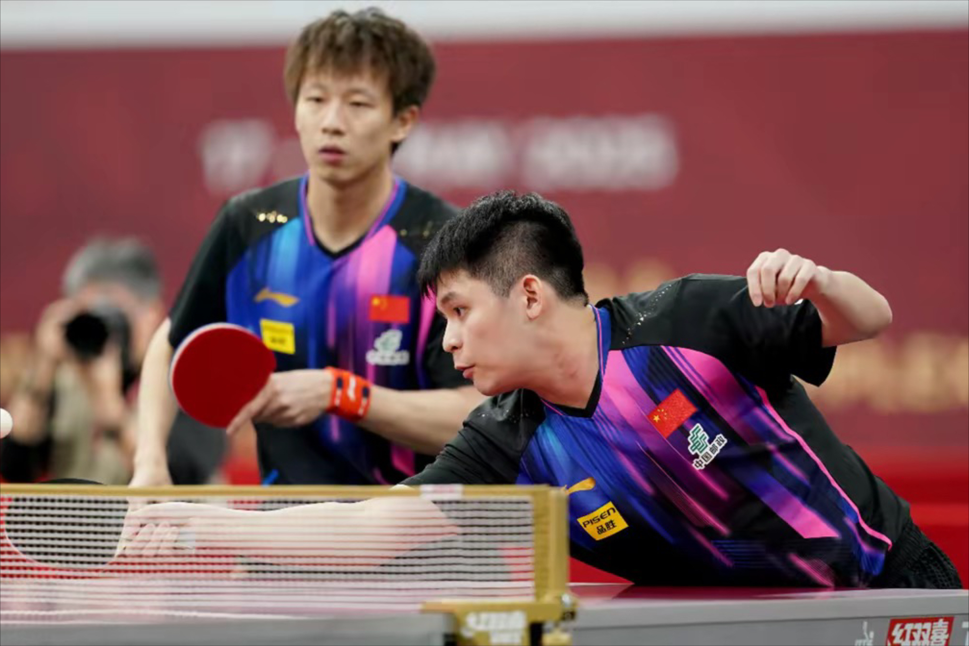 英格兰队绝杀韩国队,林高远点燃赛场 英格兰队绝杀韩国队,林高远点燃赛场