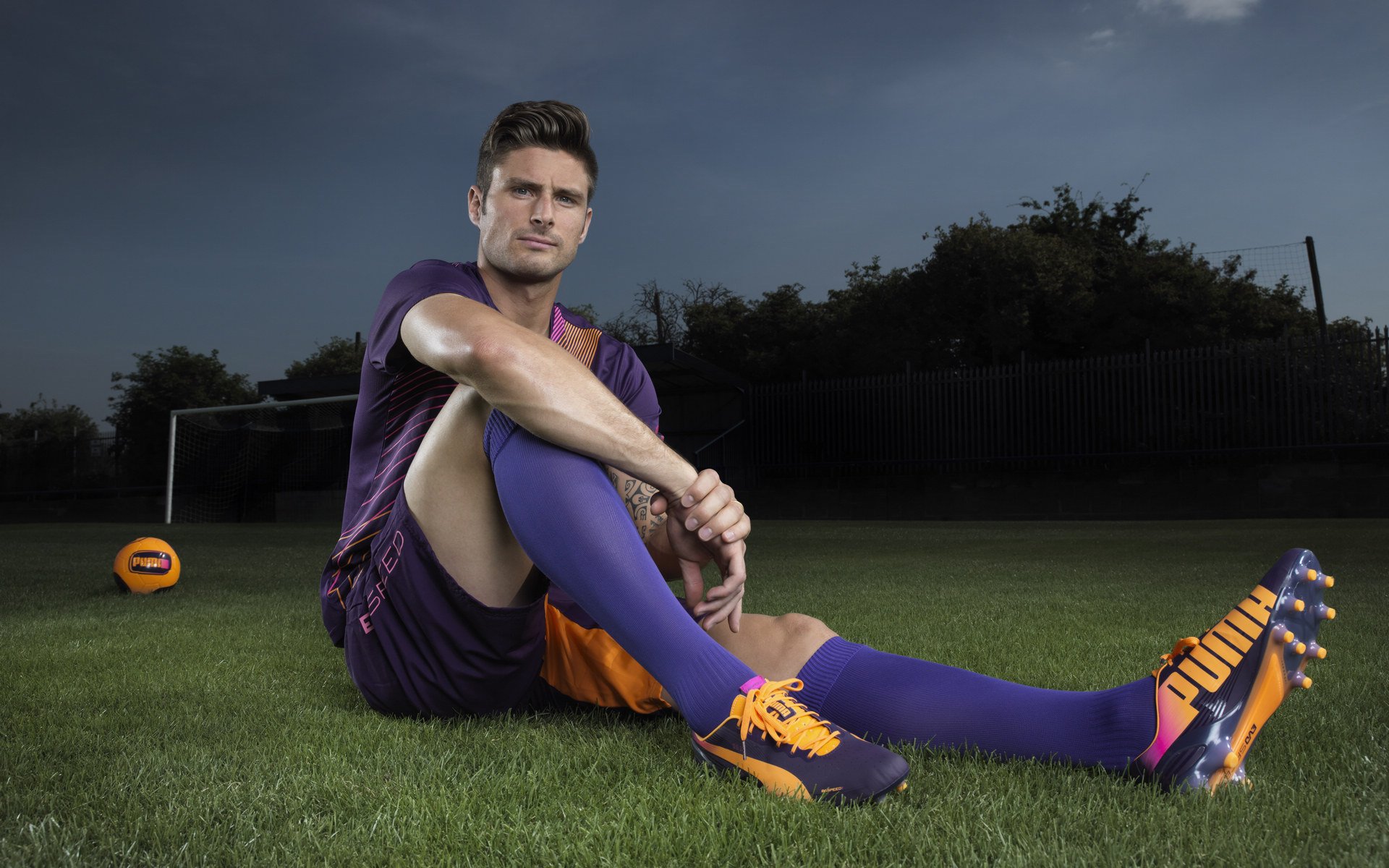 开云平台-钢铁之躯与压哨逆袭，奥利维耶如何一肩掀翻波兰巨人